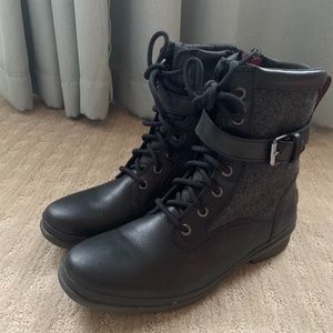 UGG boots- women’s Kelsey waterproof boots- size 8.5